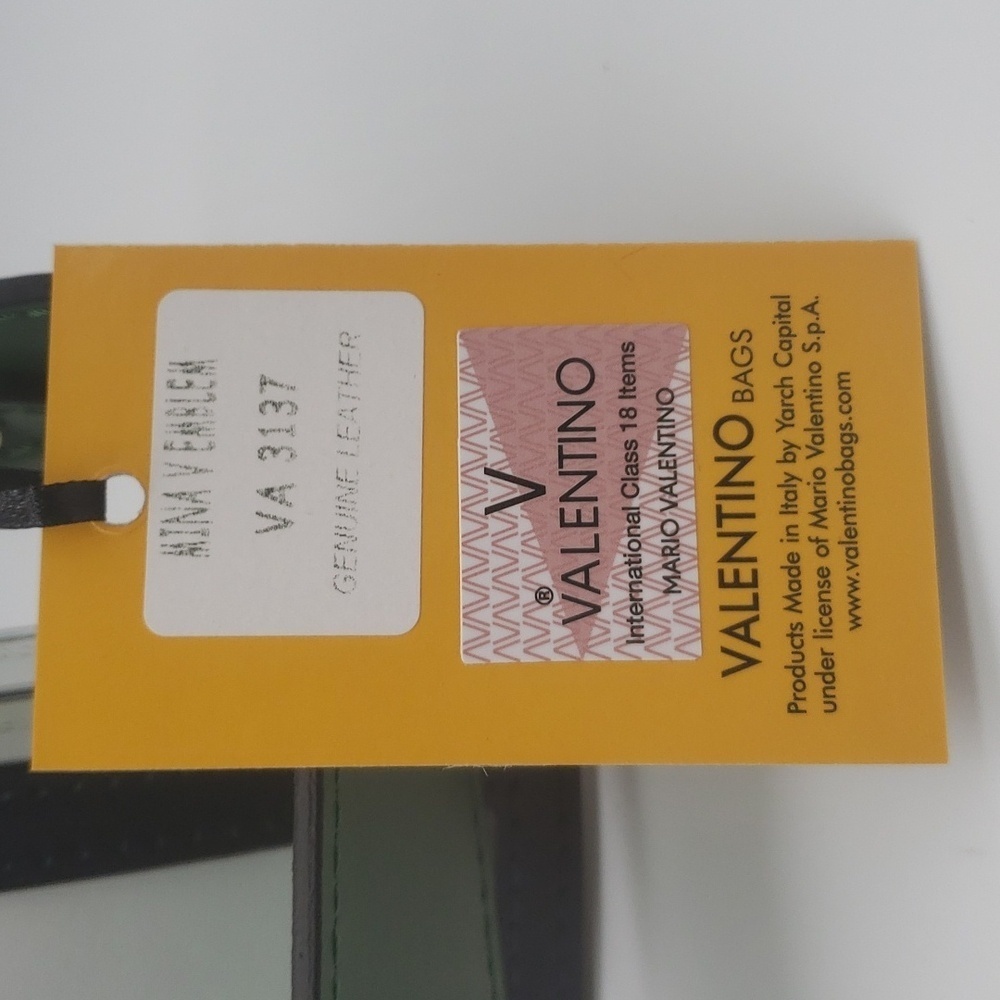 1370- Valentino by Mario Valentino Made In Italy NWT - Picture 7 of 17